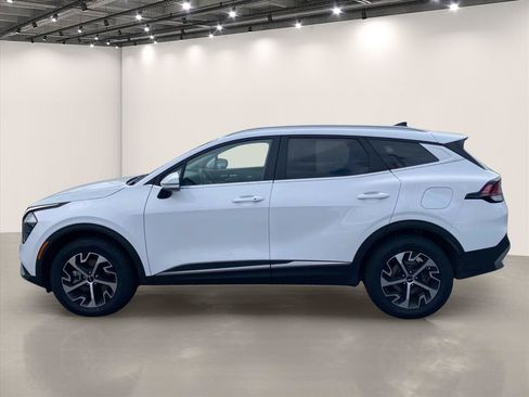 Used 2023 Kia Sportage EX AWD/4WD image 4