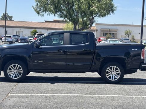 Used 2017 GMC Canyon SLE w/ Nightfall Edition AWD/4WD image 26