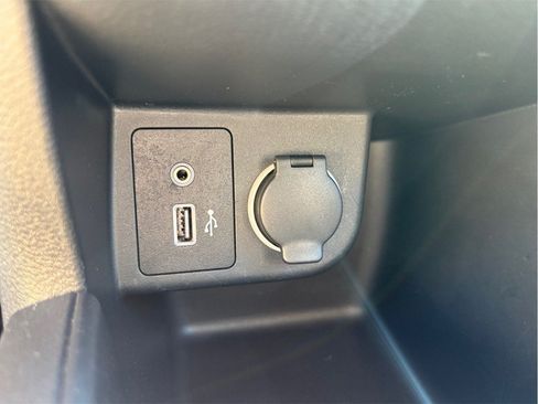 Used 2022 Nissan Kicks S FWD image 29