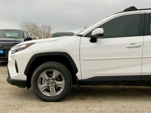 Used 2025 Toyota RAV4 XLE w/ Convenience Package image 10