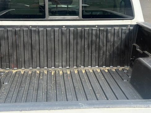 Used 2014 Toyota Tacoma 2WD Regular Cab image 16