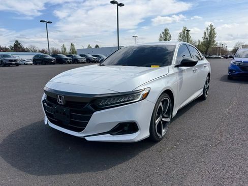 Used 2021 Honda Accord Sport image 3