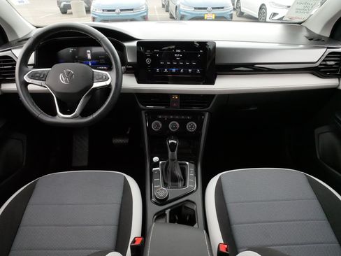 Used 2025 Volkswagen Taos S AWD/4WD image 10