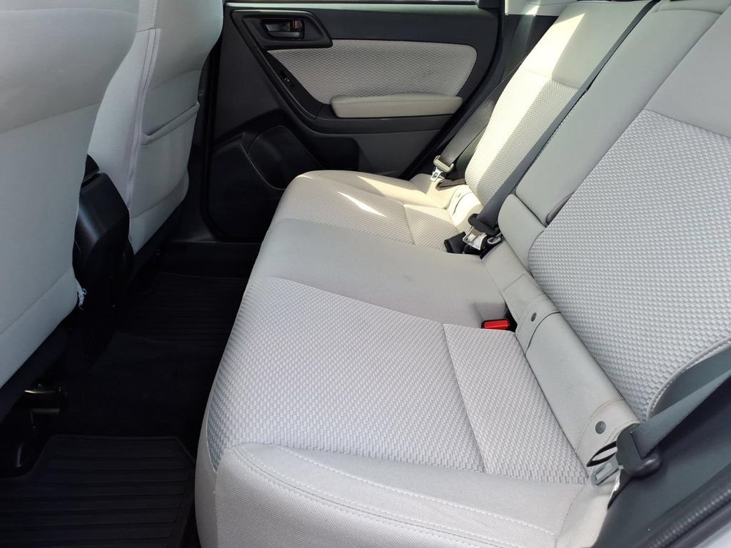 Used 2018 Subaru Forester 2.5i Premium AWD/4WD image 15