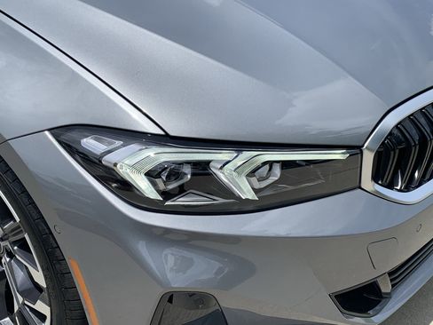 Certified 2025 BMW 330i Sedan w/ Premium Package image 11