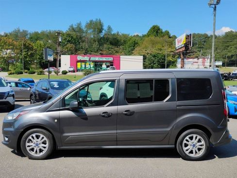 Used 2022 Ford Transit Connect XLT FWD image 8
