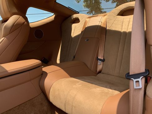 Used 2018 Lexus LC 500 Coupe w/ Sport Package RWD image 32