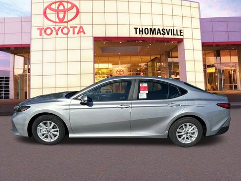 New 2025 Toyota Camry LE image 8