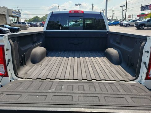 Used 2017 Chevrolet Silverado 1500 LTZ w/ Sport Package AWD/4WD image 11