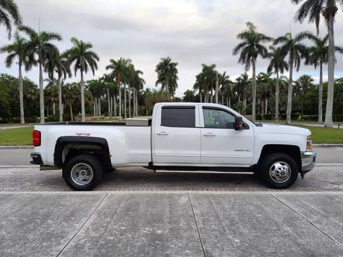 Used 2016 Chevrolet Silverado 3500 LT w/ LT Convenience Package AWD/4WD image 19