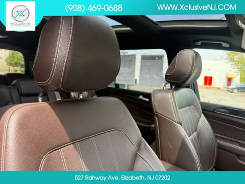 Used 2017 Mercedes-Benz GLS 450 4MATIC image 28