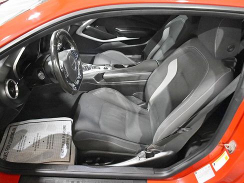 Used 2018 Chevrolet Camaro LT RWD image 35