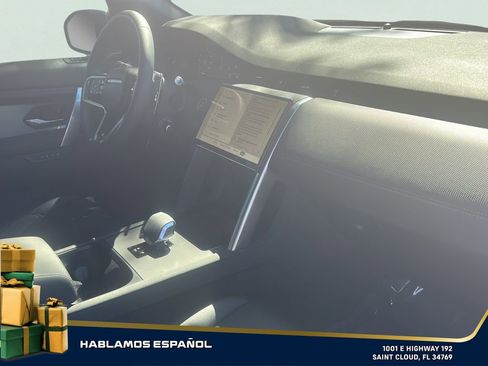Used 2024 Land Rover Discovery Sport Dynamic SE image 26