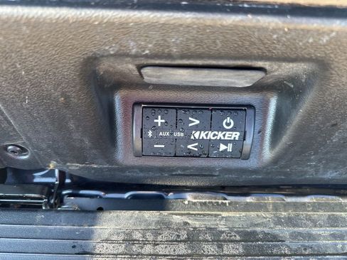 Used 2024 GMC Sierra 3500 Denali Ultimate image 40