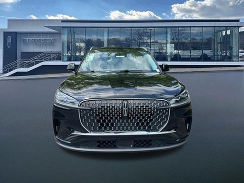 New 2025 Lincoln Aviator Reserve w/ Equipment Group 201A AWD/4WD image 2