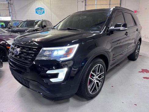 Used 2017 Ford Explorer Sport image 7