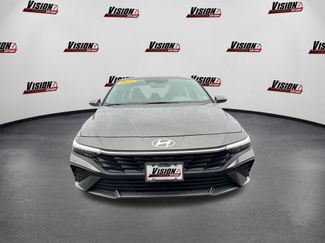 Certified 2025 Hyundai Elantra SE video 2