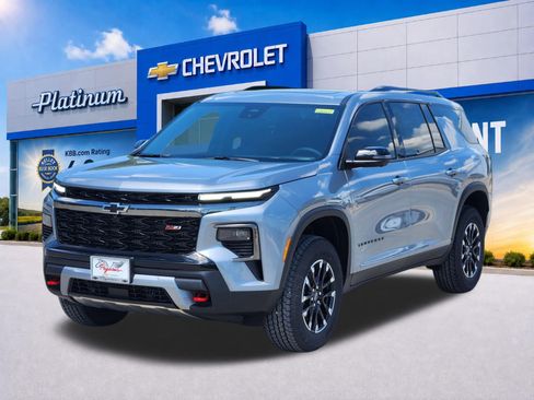 New 2026 Chevrolet Traverse Z71 w/ Driver Confidence Package AWD/4WD image 2