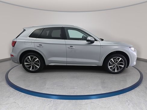 Used 2022 Audi Q5 2.0T Premium Plus image 4