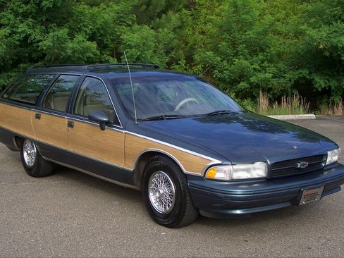 Used 1994 Chevrolet Caprice Classic RWD image 3