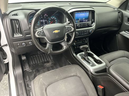 Used 2021 Chevrolet Colorado LT w/ Fleet Safety Package image 4