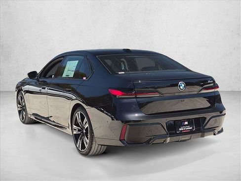New 2026 BMW 740i RWD image 9