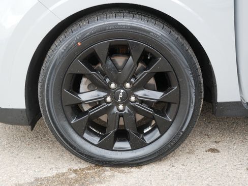 Used 2022 Kia Carnival SX Prestige FWD image 15
