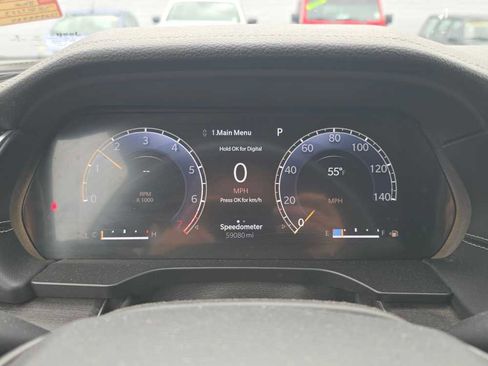 Used 2022 Jeep Grand Cherokee Limited w/ Luxury Tech Group II AWD/4WD image 7