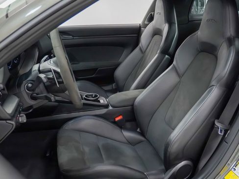 Certified 2023 Porsche 911 Targa 4 GTS image 5