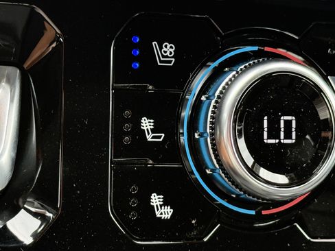 New 2026 GMC Sierra 2500 Denali w/ Denali Reserve Package image 29