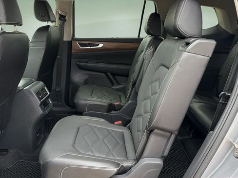 Used 2024 Volkswagen Atlas SE image 22