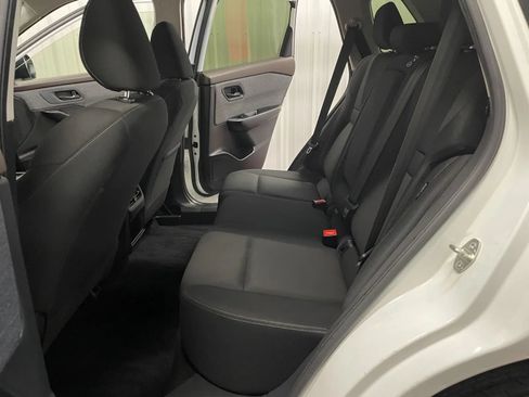 Used 2023 Nissan Rogue S FWD image 34
