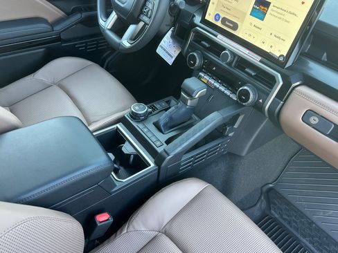 New 2026 Toyota 4Runner Limited image 19