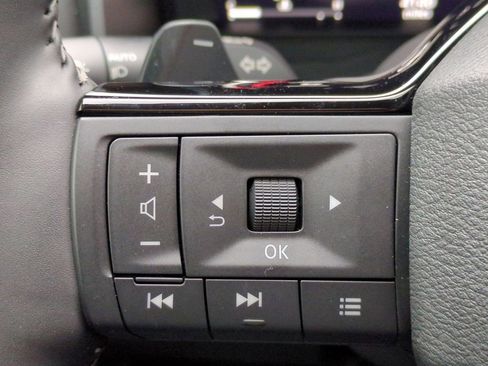 Certified 2025 Nissan Rogue SL image 26