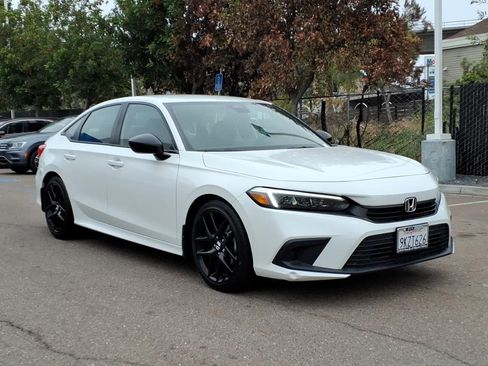 Used 2024 Honda Civic Sport image 3