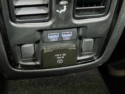 Used 2019 Jeep Grand Cherokee Limited X image 36