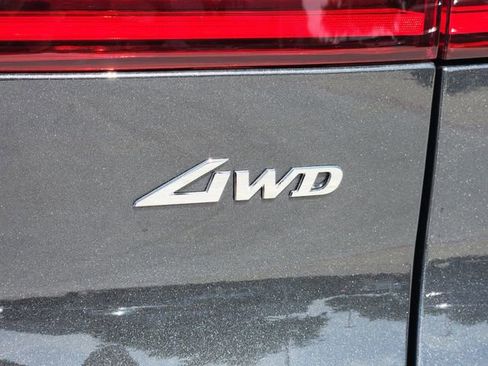 Used 2026 Genesis GV70 2.5T AWD/4WD image 8