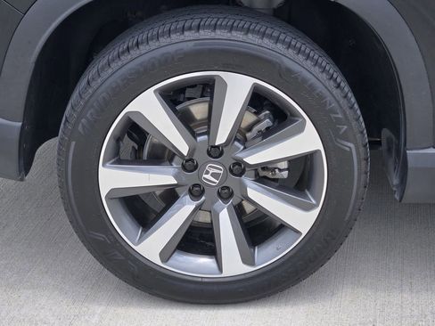 Certified 2024 Honda Pilot Elite image 10