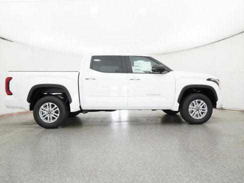 New 2026 Toyota Tundra SR5 image 32