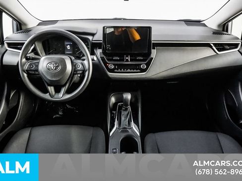 Used 2025 Toyota Corolla LE FWD image 22