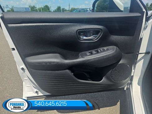New 2026 Honda HR-V LX image 18