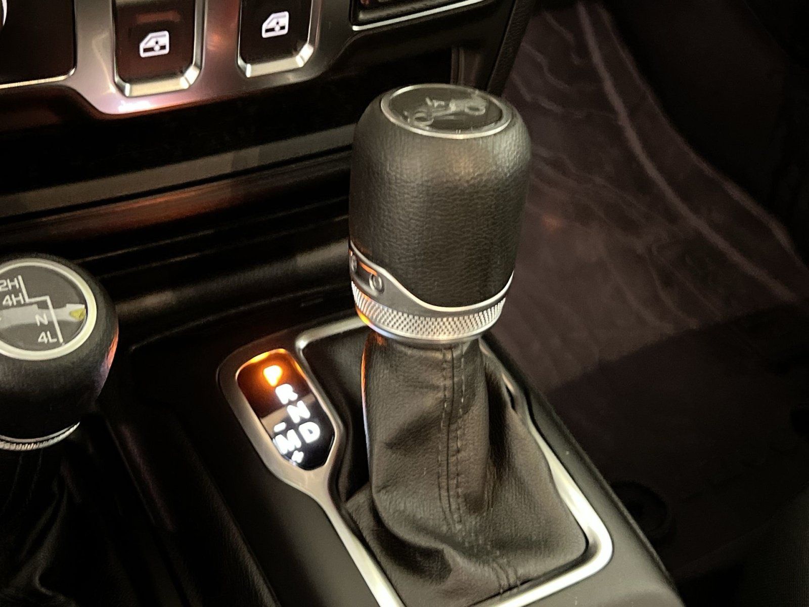 Used 2019 Jeep Wrangler Sport AWD/4WD image 22
