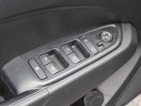 Certified 2023 Hyundai Venue SEL w/ Cargo Package FWD image 26