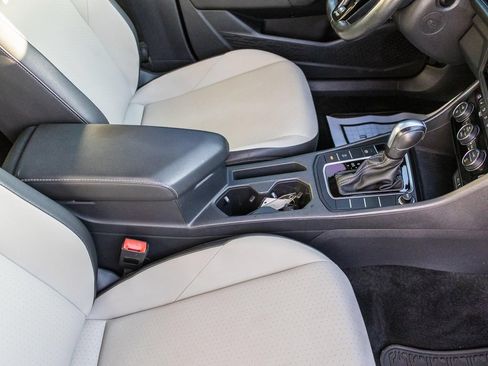 Used 2020 Volkswagen Jetta R-Line FWD image 70