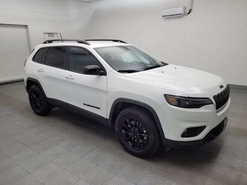 Used 2023 Jeep Cherokee Altitude Lux image 11