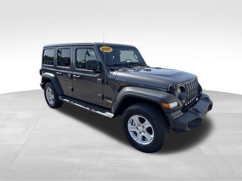 Used 2021 Jeep Wrangler Unlimited Sport AWD/4WD image 3