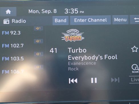 Used 2023 Hyundai Tucson SEL w/ Winter Package image 19