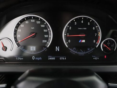 Used 2014 BMW M6 Convertible image 22