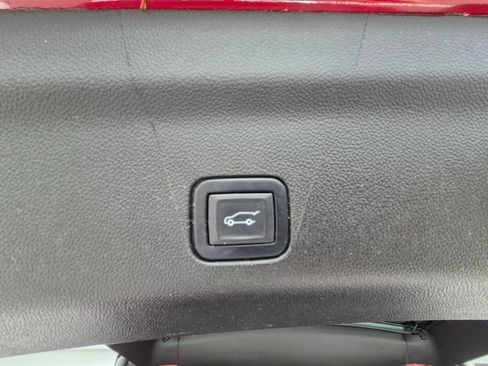 Used 2021 GMC Yukon SLT w/ SLT Luxury Package AWD/4WD image 30
