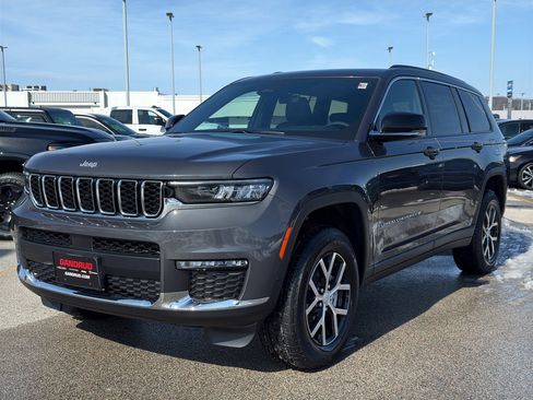 New 2025 Jeep Grand Cherokee L Limited AWD/4WD image 2
